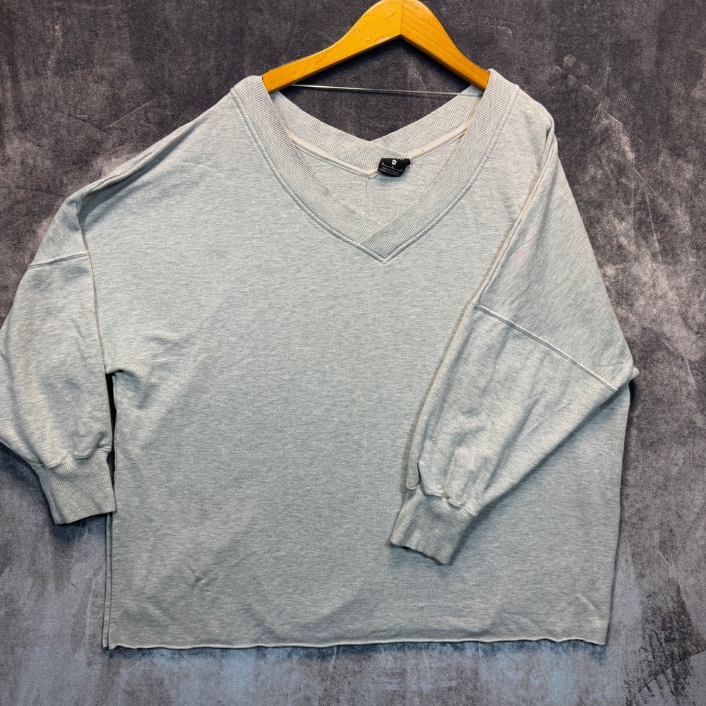 Nike Dri-Fit Sweatshirt Womens Gray Oversized XL V-Neck Athleisure Pullover